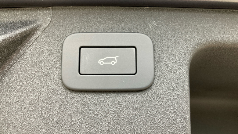 Land Rover Discovery Sport 2.0 D200 Landmark 5dr Auto [5 Seat] Diesel Station Wagon